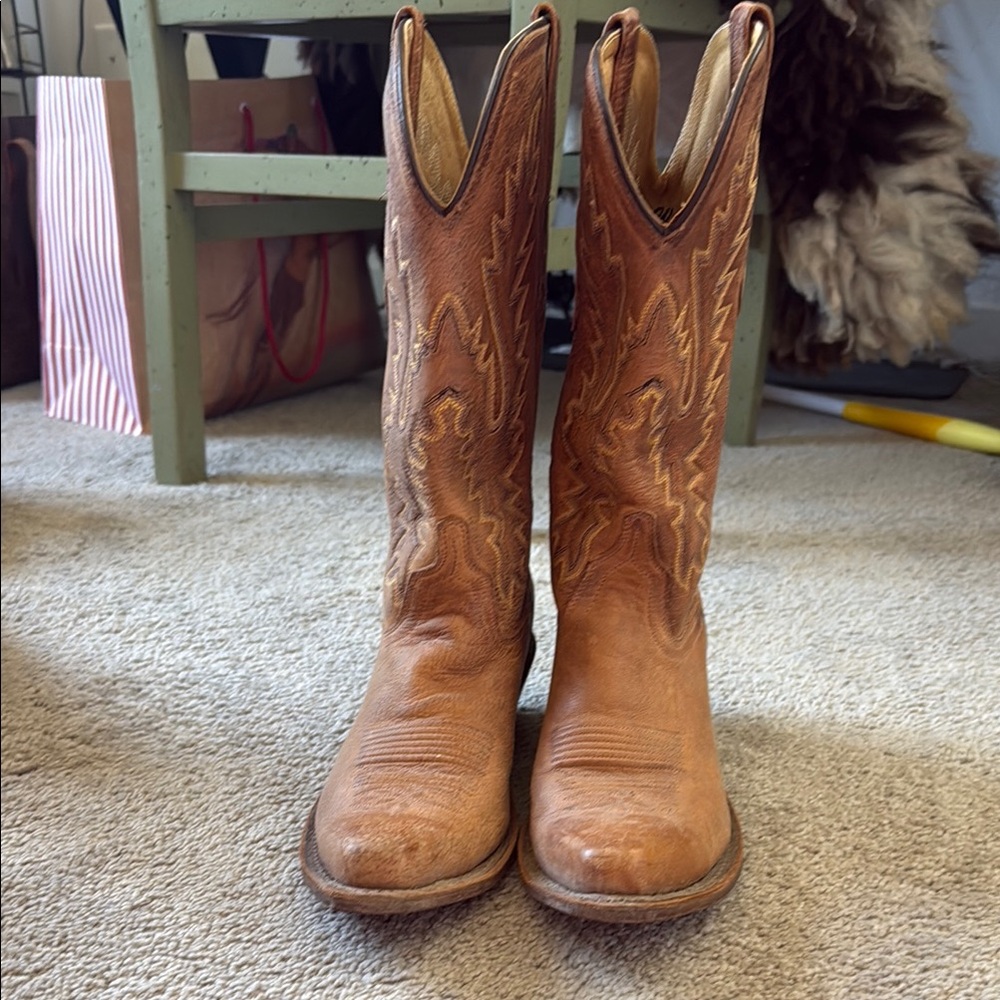 Old West Tan Cowboy Boots